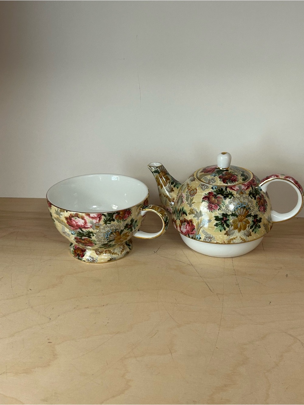 Floral Porcelain Teacup and Teapot Set - Gold and Multicolor